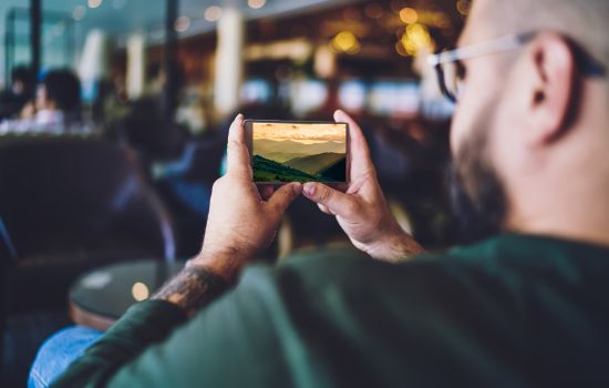 Películas y series populares en Flujo TV: estrenos recientes, clásicos y géneros variados